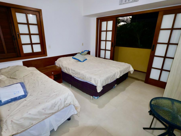 Apartment With Excellent Location In Pf