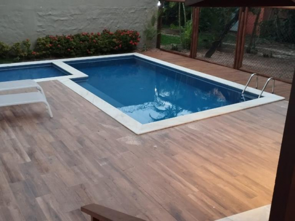 Land floor apartment facing east.