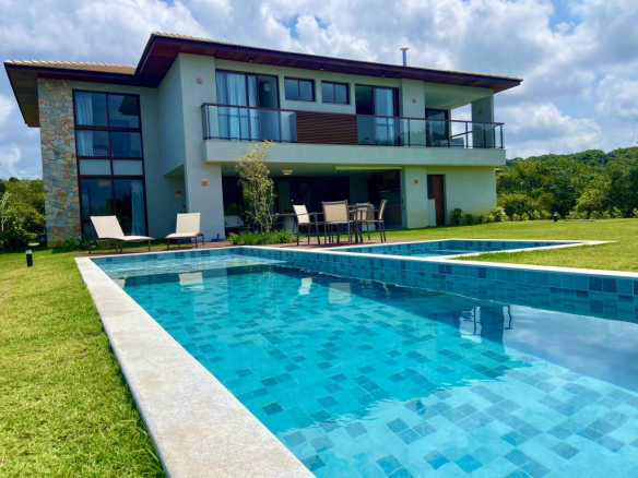 High Standard Bromeliad House In Pdf