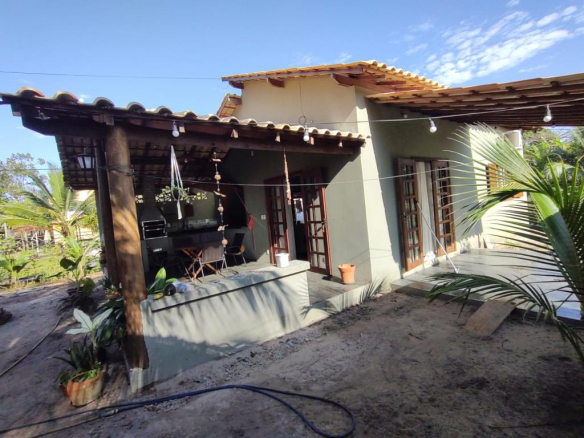 House With Great Location Near The Beach