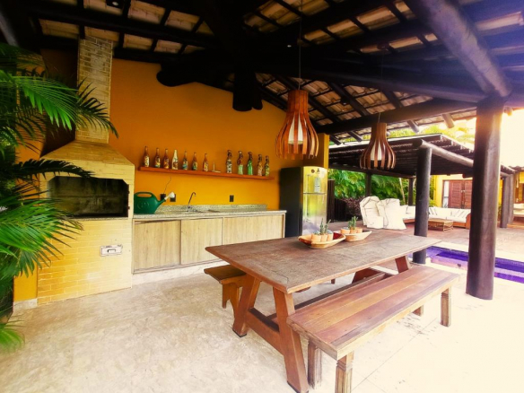 House With Sea View And Excellent Location