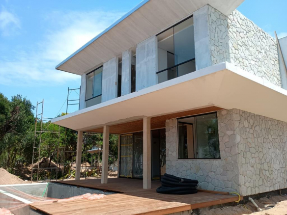 High-Standard House in Condominium