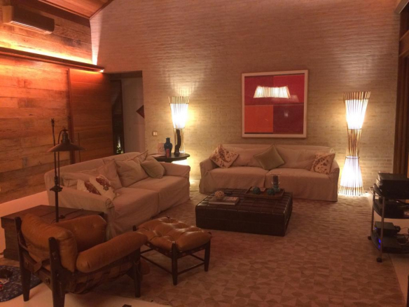 Fantastic House With Beautiful Sea View