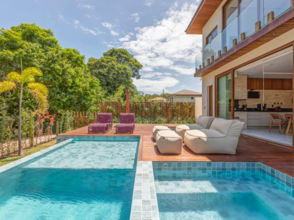 Rising House in Exclusive Condominium