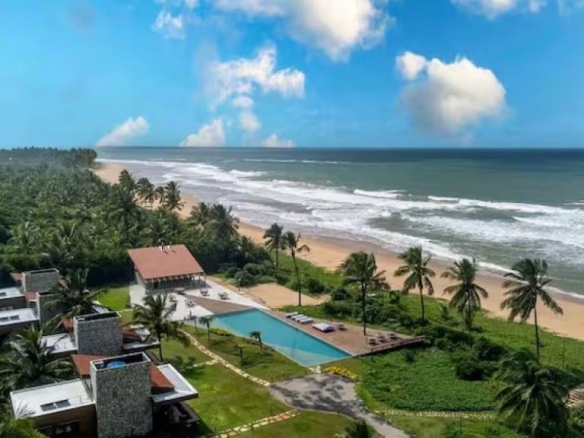 Excellent House in Condominium