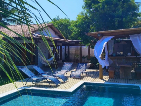 Beautiful House With Swimming Pool