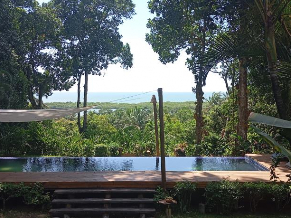 Beautiful House On The Cliffs With Chalets