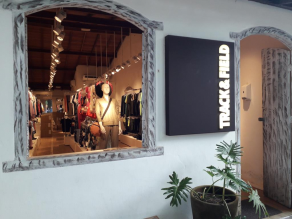 Luxury Store In The Square