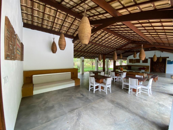 Lot with excellent value for money