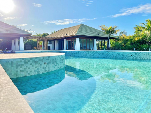 Lot in Condominium with Excellent Location