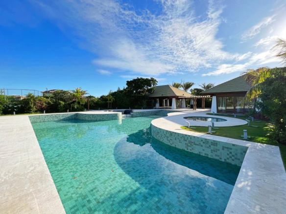 Exclusive Lot in Beachfront Condominium