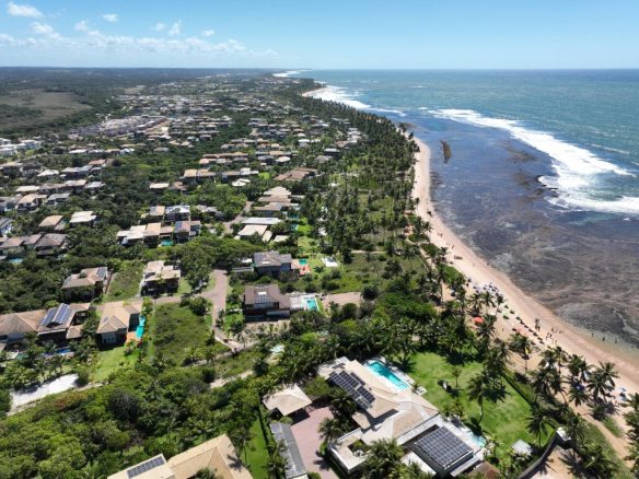 Exclusive Lot In Condominium