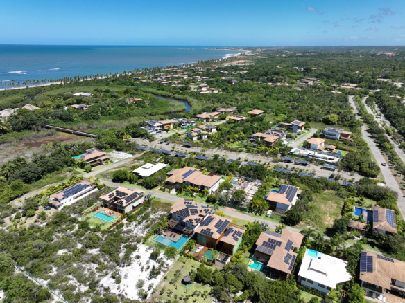 Flat Lot in the Best Condominium in Bahia