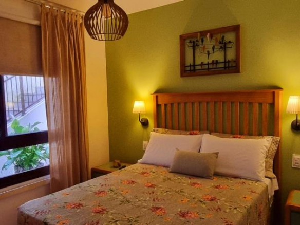 Great Furnished Apartment In Condominium