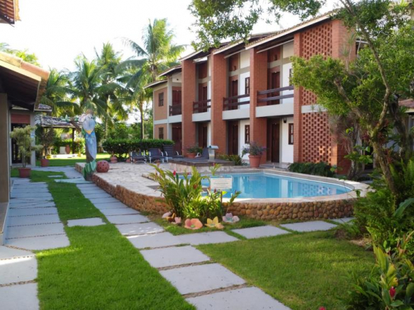 Charming Pousada Near the Sea