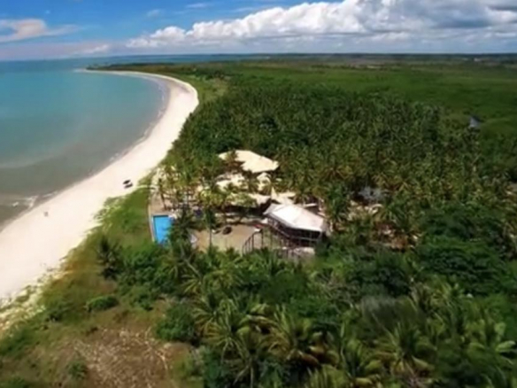 Unique Spectacular Property On The Beach