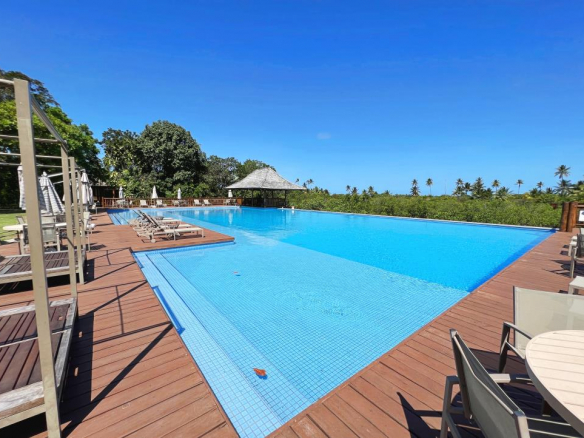 Land in Excellent Condominium