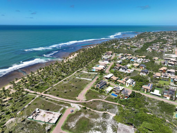 Land In Exclusive And Luxury Condominium