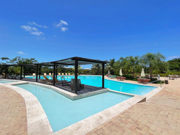 Exclusive Land in Paradise: Praia Bella Condominiu