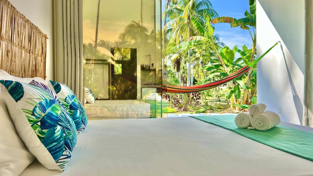 House 2 Bedrooms 4 Bungalows