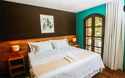 Room in the Guesthouse