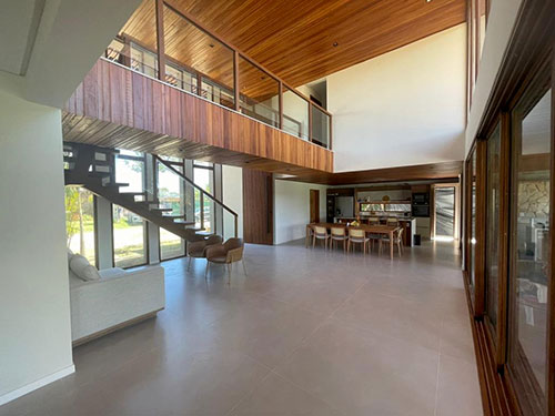 Five-Bedroom Mansion in a High-Standard Condominium