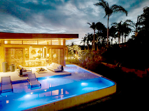 Trancoso Fantastic House in Terra Vista Golf Pool